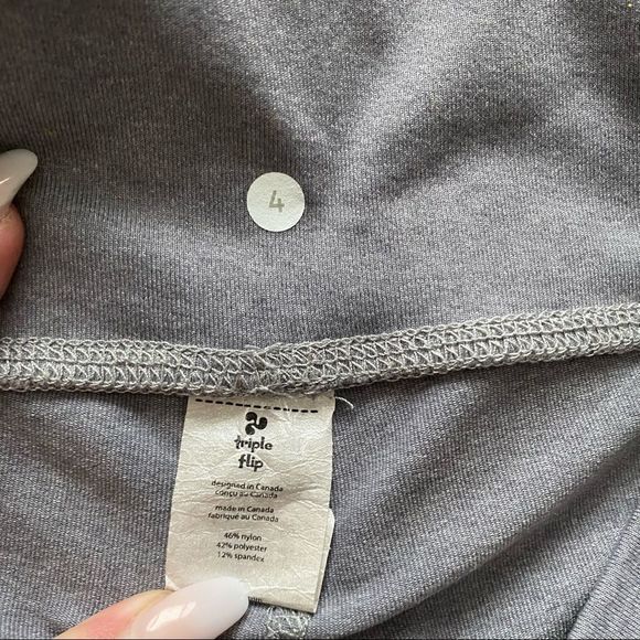 ✨50% OFF✨ Triple Flip Leggings - Picture 6 of 9